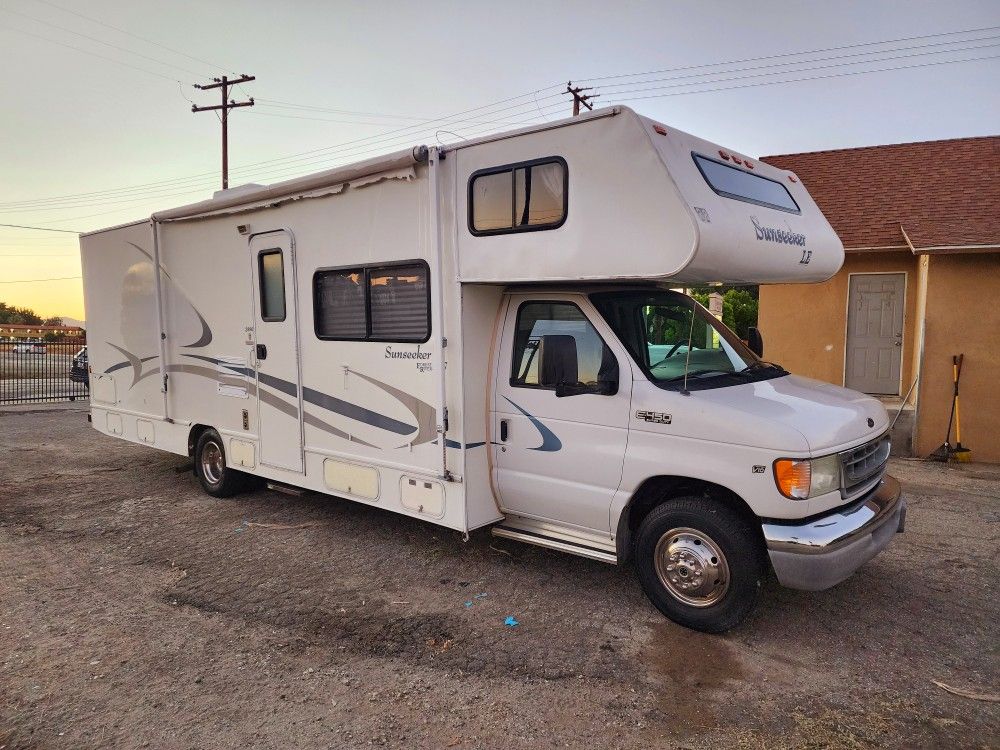 2003 Forest River Sunseeker LE M-2890DS
