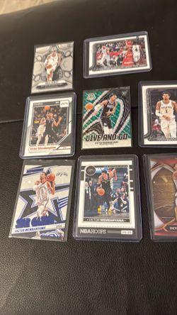 Victor Wembanyama card lot 14 cards