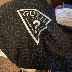 Guess Sweater 