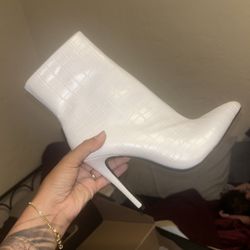 Brand New Never Worn Fashion nova