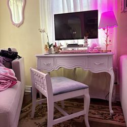 French Style Desk With Stool