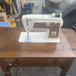 Sewing Machine Singer 