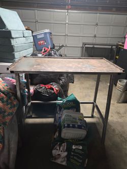 Welding table