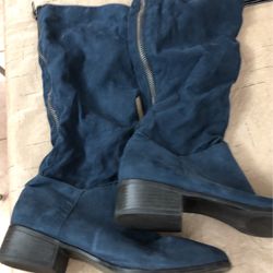 $5.00 Like New SIZE 7 Ladies Boots
