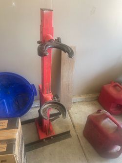 strut jack
