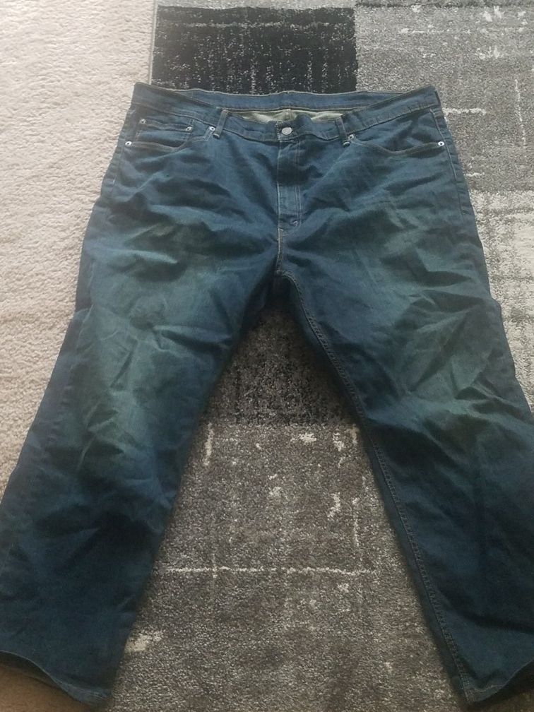 Like new levi jeans sz 42