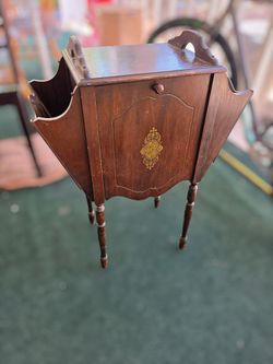 Vintage Humidor Copper Lined Solid Wood Shelf