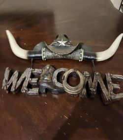 Rustic Texas Welcome Hanging Sign