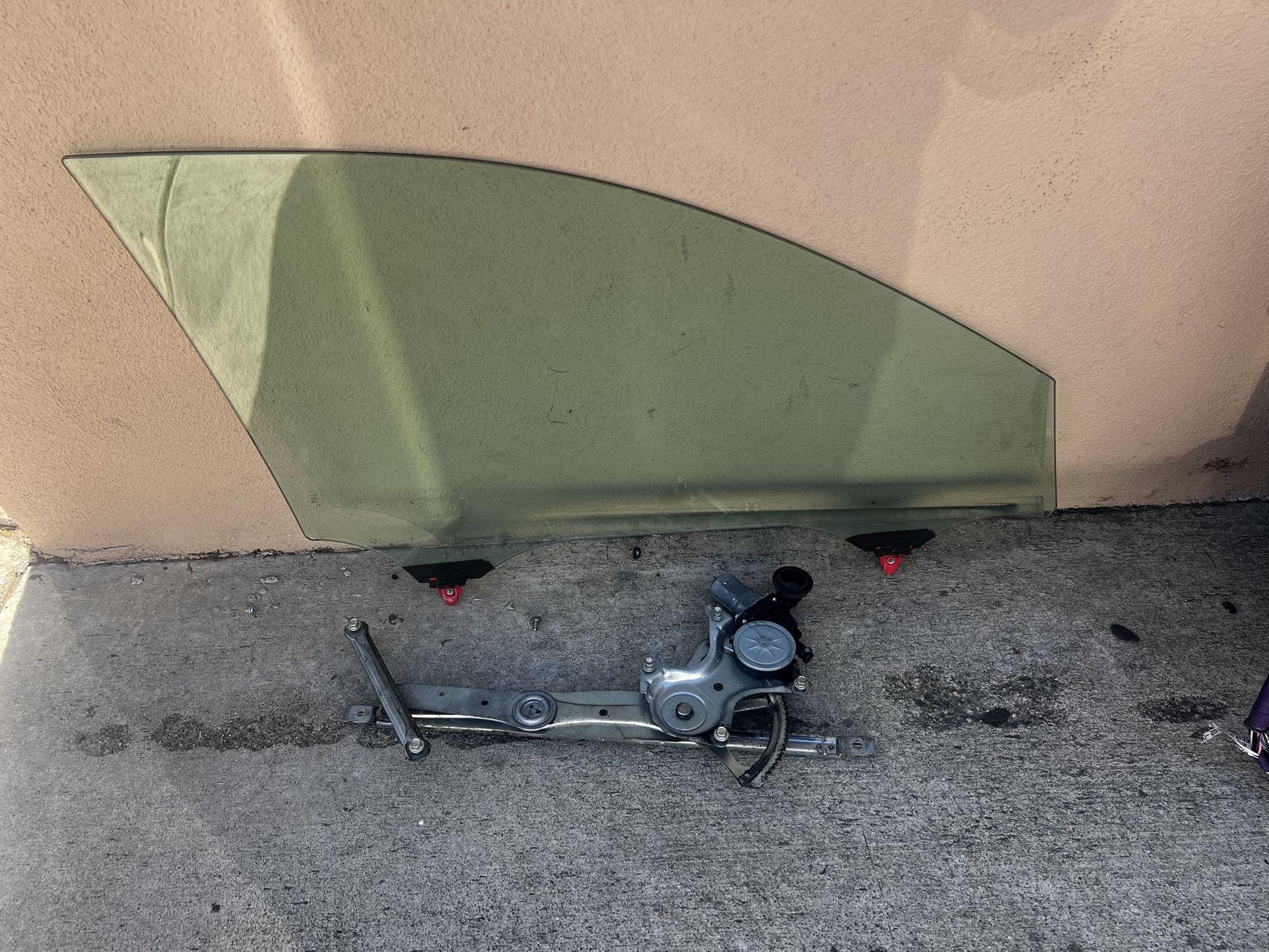 Glass Driver Door And Motor Camry 2007