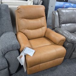 Swivel rocker recliner🚚WE DELIVER🚚