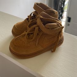 Kids Nike High top Suede Size 7c