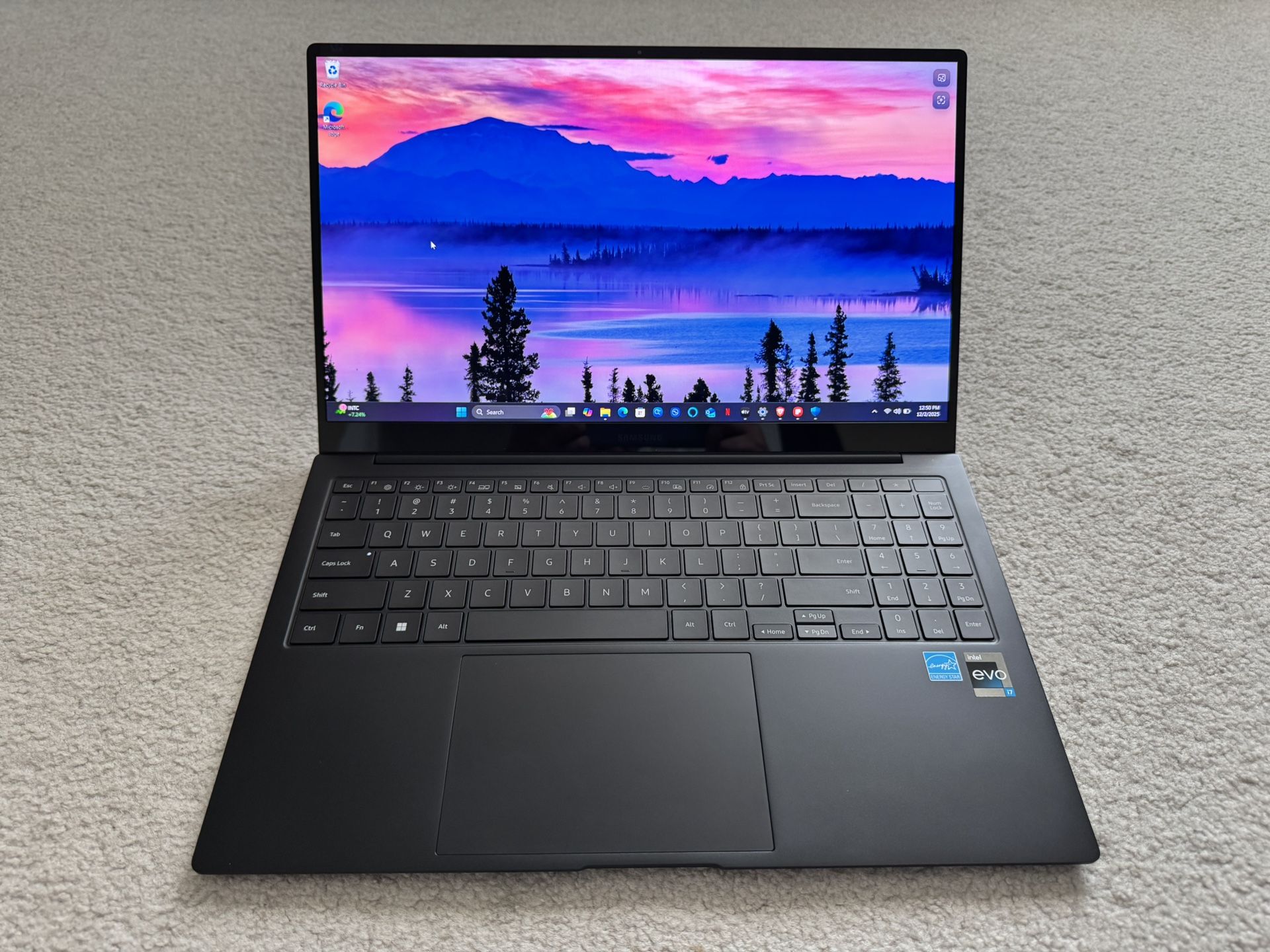 Premium Samsung 15.6" Galaxy Book2 Pro Ultrabook AMOLED screen i7-1270p 32gb ram 1TB SSD PAID $1500!