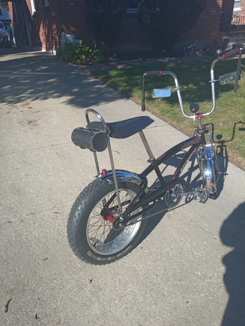 2005 SCHWINN MANTARAY REPRODUCTION