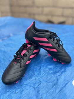 Girl Soccer Shoes New