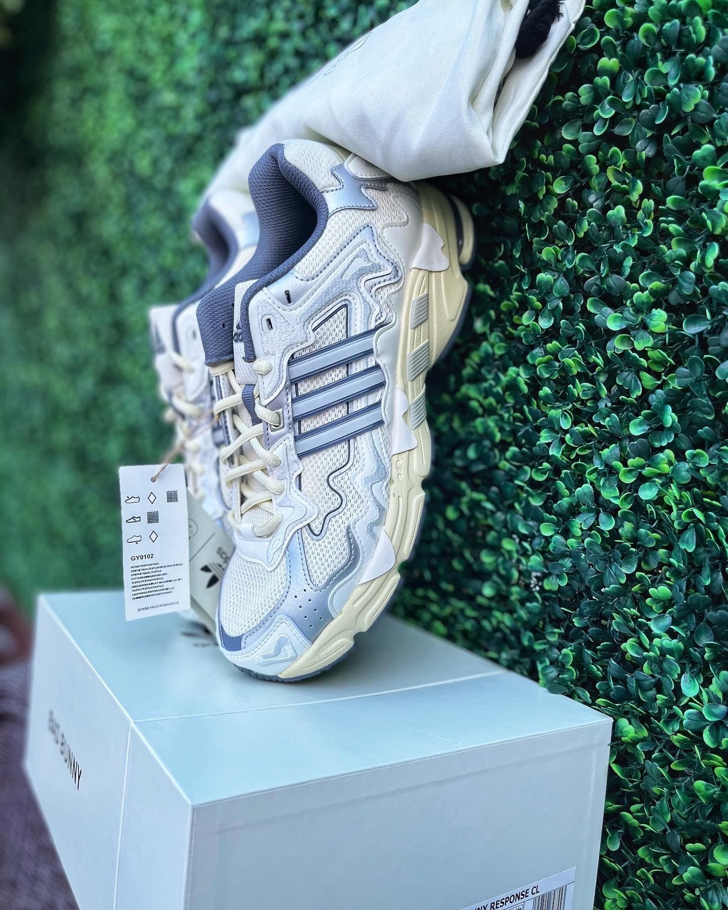 Adidas Bad Bunny Response CL