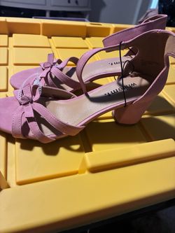 Whitemt. Pink women’s ankle strap heels size 7m