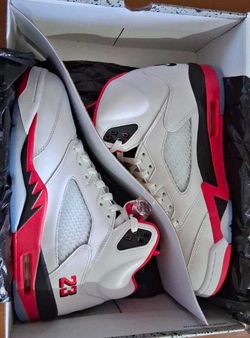 Jordan 5s size 7