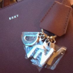 DKNY 👜 Bag. Small$25.00
