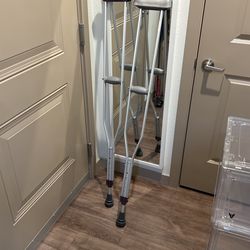 Universal Crutches
