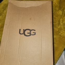 Uggs Slides Size 9