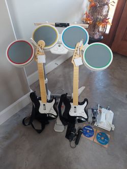 Rock Band bundle with console Rockband Guitar Hero