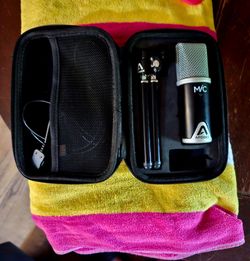 APOGEE MIC