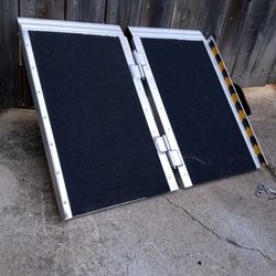 Portable Aluminum Wheelchair Ramp