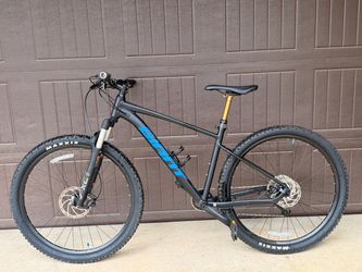Giant Talon 1 Medium Mountain Bike 29er MTB
