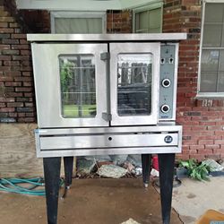 Commercial Oven  In Great Condition 