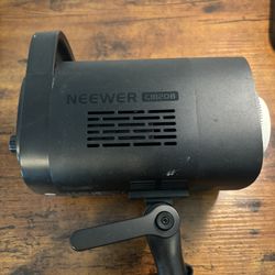 NEEWER CB120B 120W LED Video Light