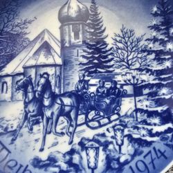 $15.00 - 1974 Christmas BAREUTHER GERMANY Collectible Plate!  Gorgeous Blue/White & Snow Sleigh Ride!  Retired Edition/Like New Condition!