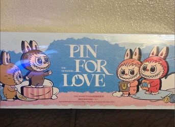 Labubu pin for love