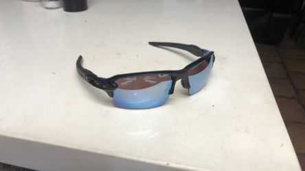 Oakley flak 2.0 like new
