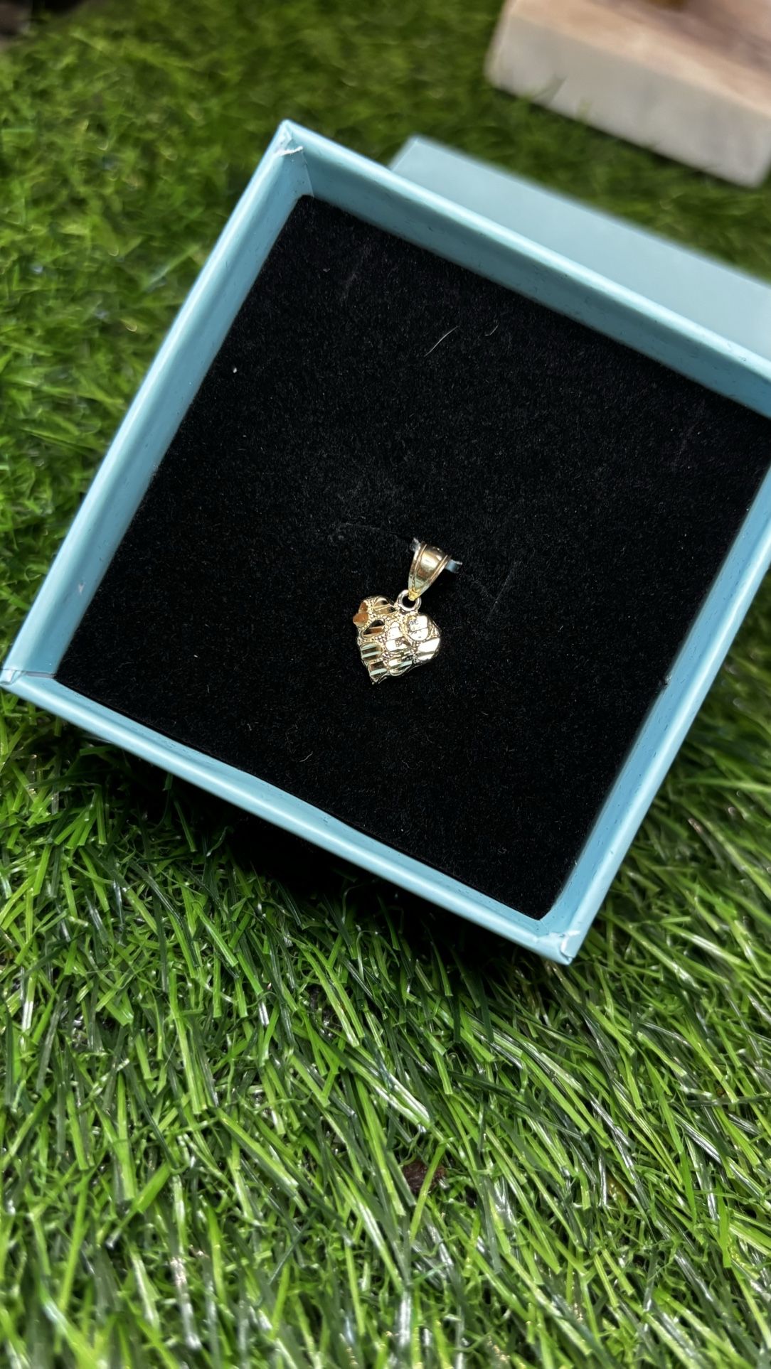 10k Gold Nugget Heart Pendant
