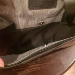 New Prestige 15' Laptop Messenger Bag

