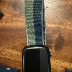 Apple Watch 9 45mm With 12 Bands