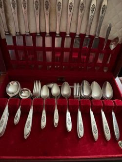 Silver-plated Flatware Set in Wooden Case