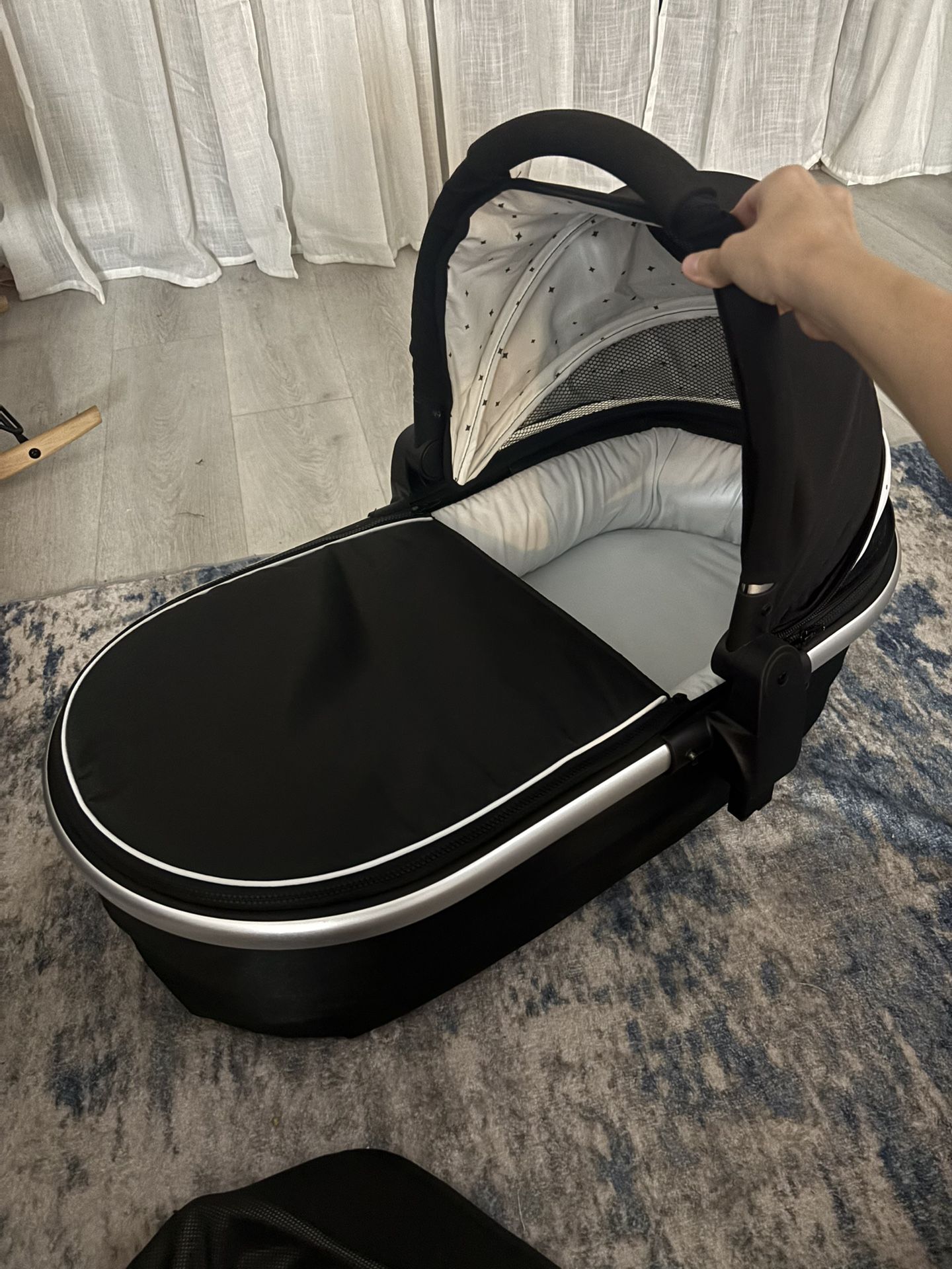 Mockingbird Bassinet And Cover