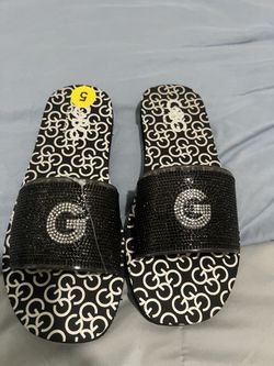 NEW WOMENS GBG BLACK SIPVER SLIDES SIZE 5