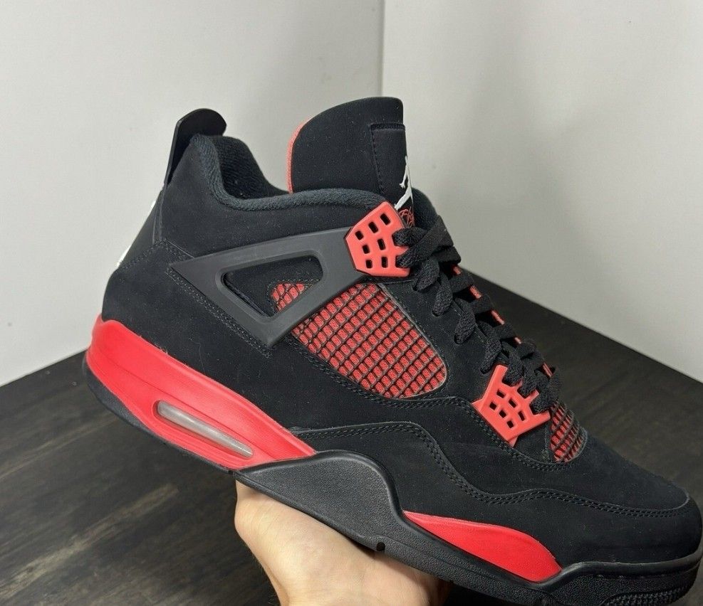 Jordan 4 Retro