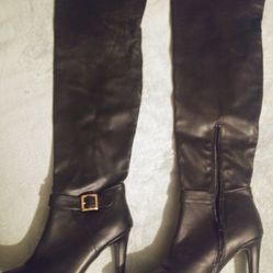 Women's Thigh High Size 8 Black Boots