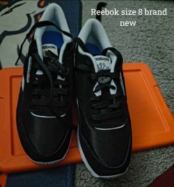 Reebok Classic Sneakers Size 8