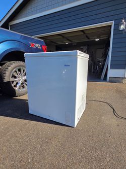 Chest freezer