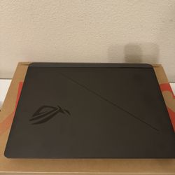 ASUS ROG STRIX G16 (2025) Laptop  RTX5060