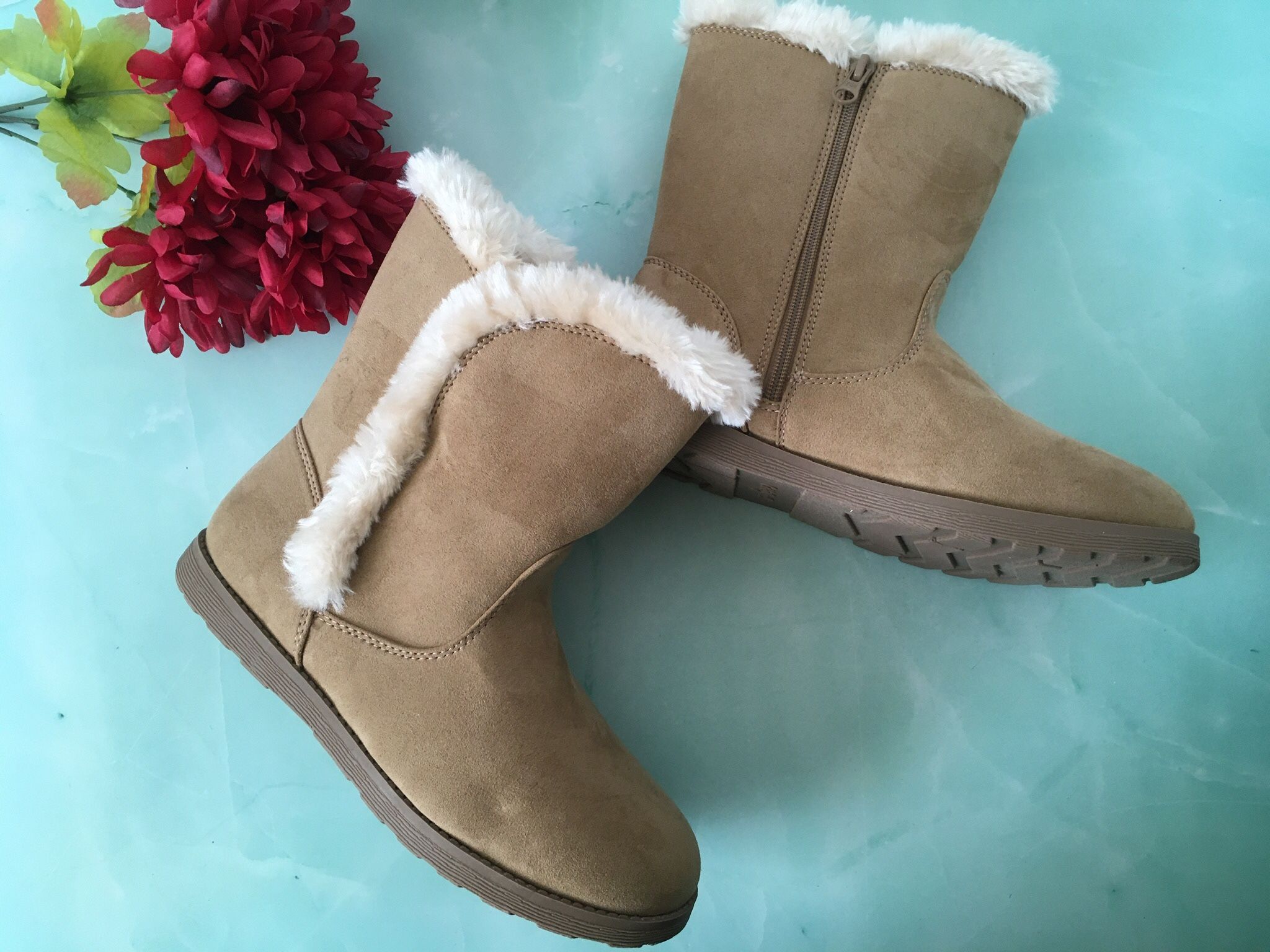 Tan Winter Boots, Size 6