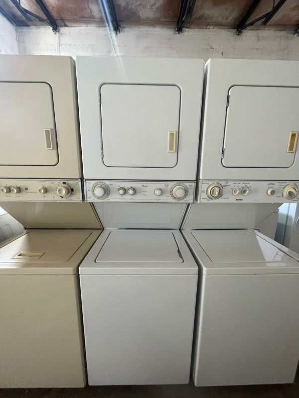 Washer And Dryer Stacked Whirpool 24 Inch Great Condition
