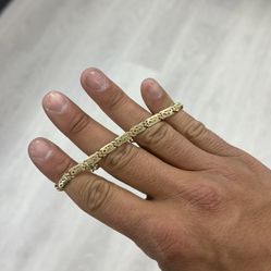 Gucci S link bracelet only 1 in San Diego 14k 14.3g 4.5mm 8 inch