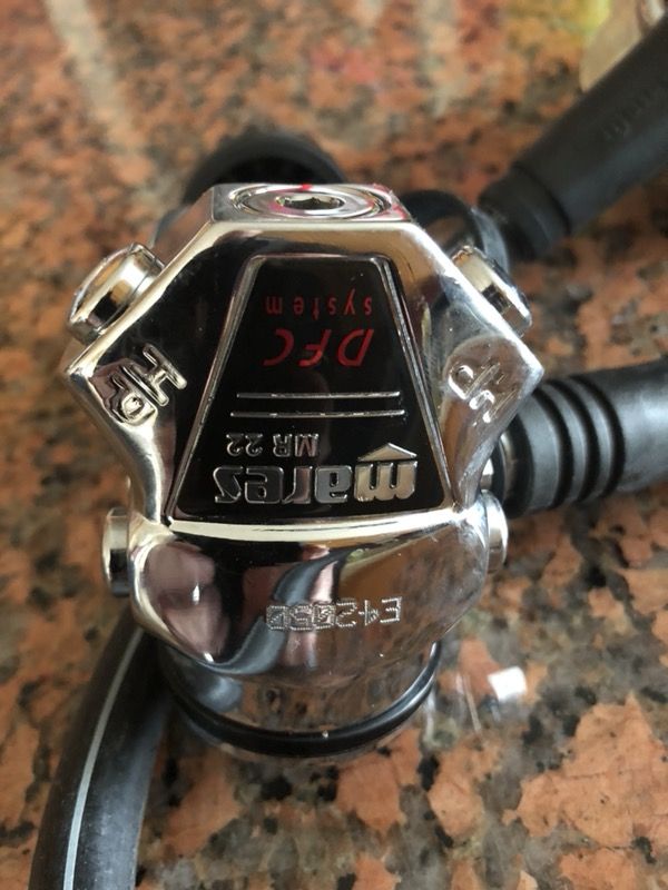 Scuba Mares Abyss MR22 1st and second stage Oceanic Data Max pro dive computer Akona case