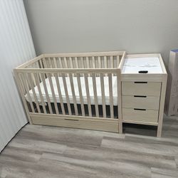 Crib With Changing Table And Mattress 