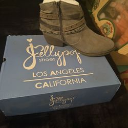 Women’s Shoes For Sell  3 Different Pair Each One Priced Differently